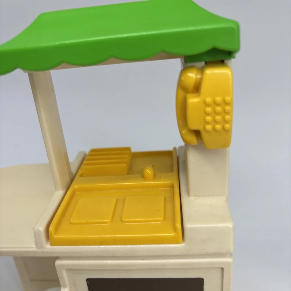 Little Tikes 1989 Party Kitchen Miniature -‎ Dollhouse Kitchen Island - Green
